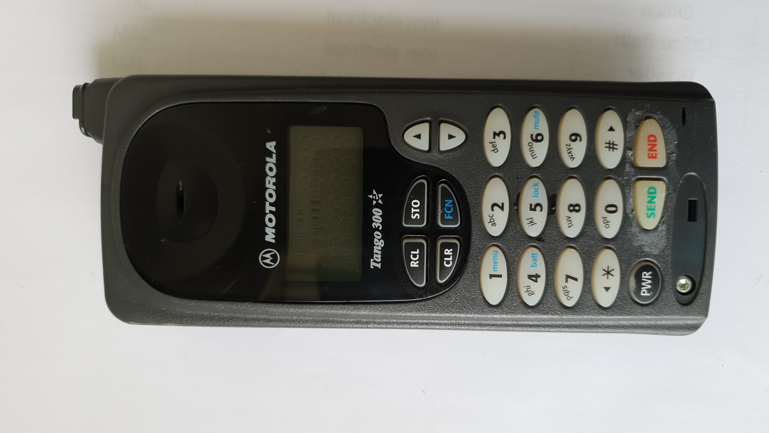 Cell Phones Museum » Motorola 300e - 1996